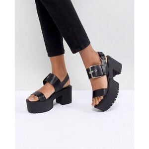 Bershka black platform chunky sandals. Size 9